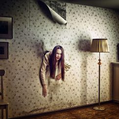 שד העל הקיר